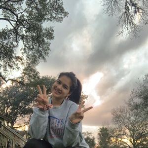 Meet your Posher, Ally